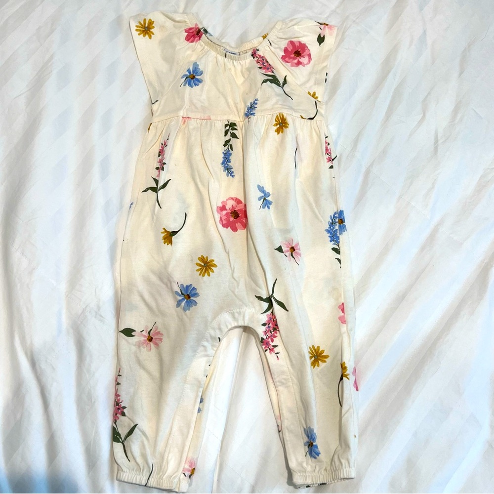 Bundle of Old Navy Clothing